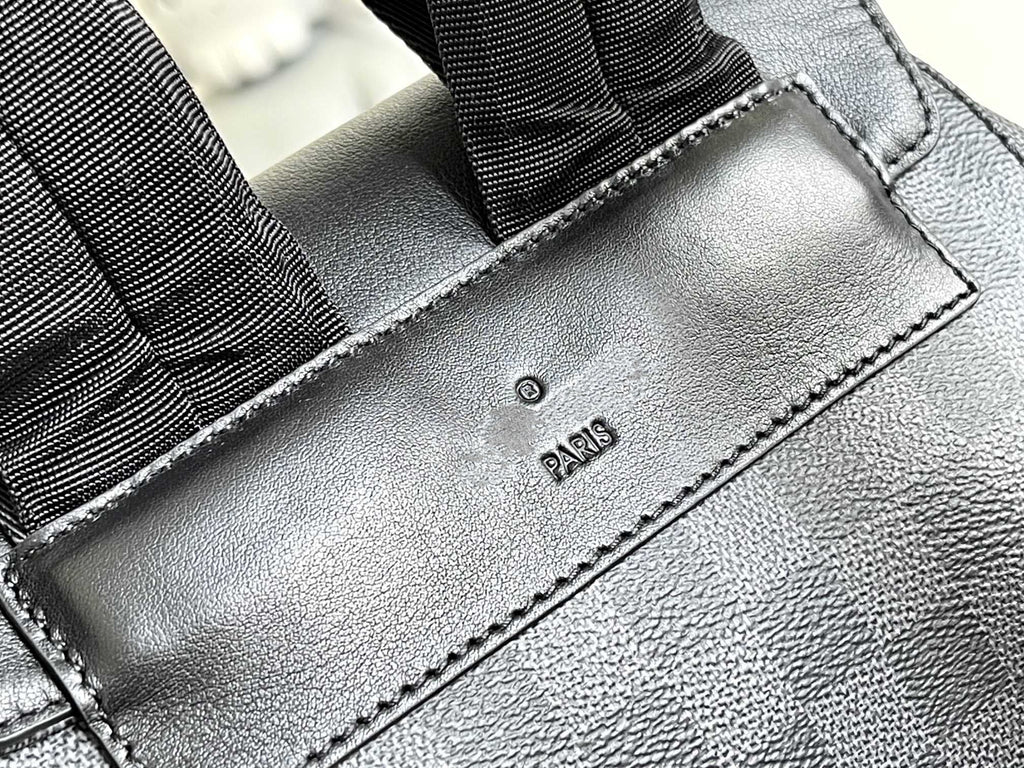 LOUIS VUITTON ULTILITI BACKPACK DAMIER CANVAS