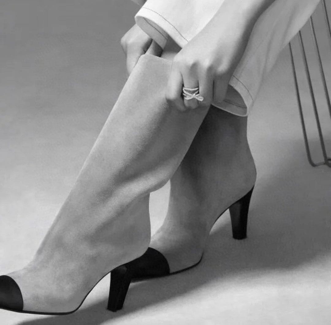 18K  Chanel Diamonds Knot Ring