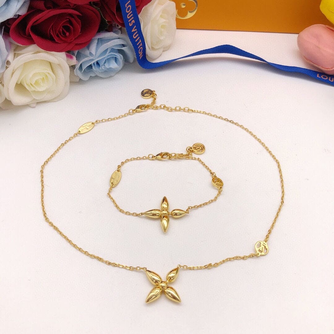 18K Louis Vuitton Louisette Bracelet