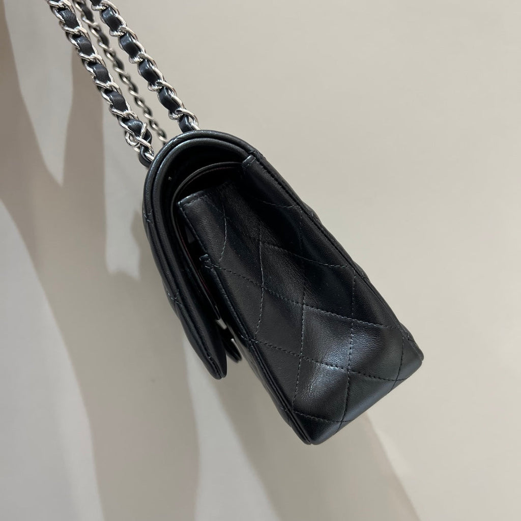 CHANEL FLAP BAG 25CM SILVER HARDWARE BLACK LAMBSKIN