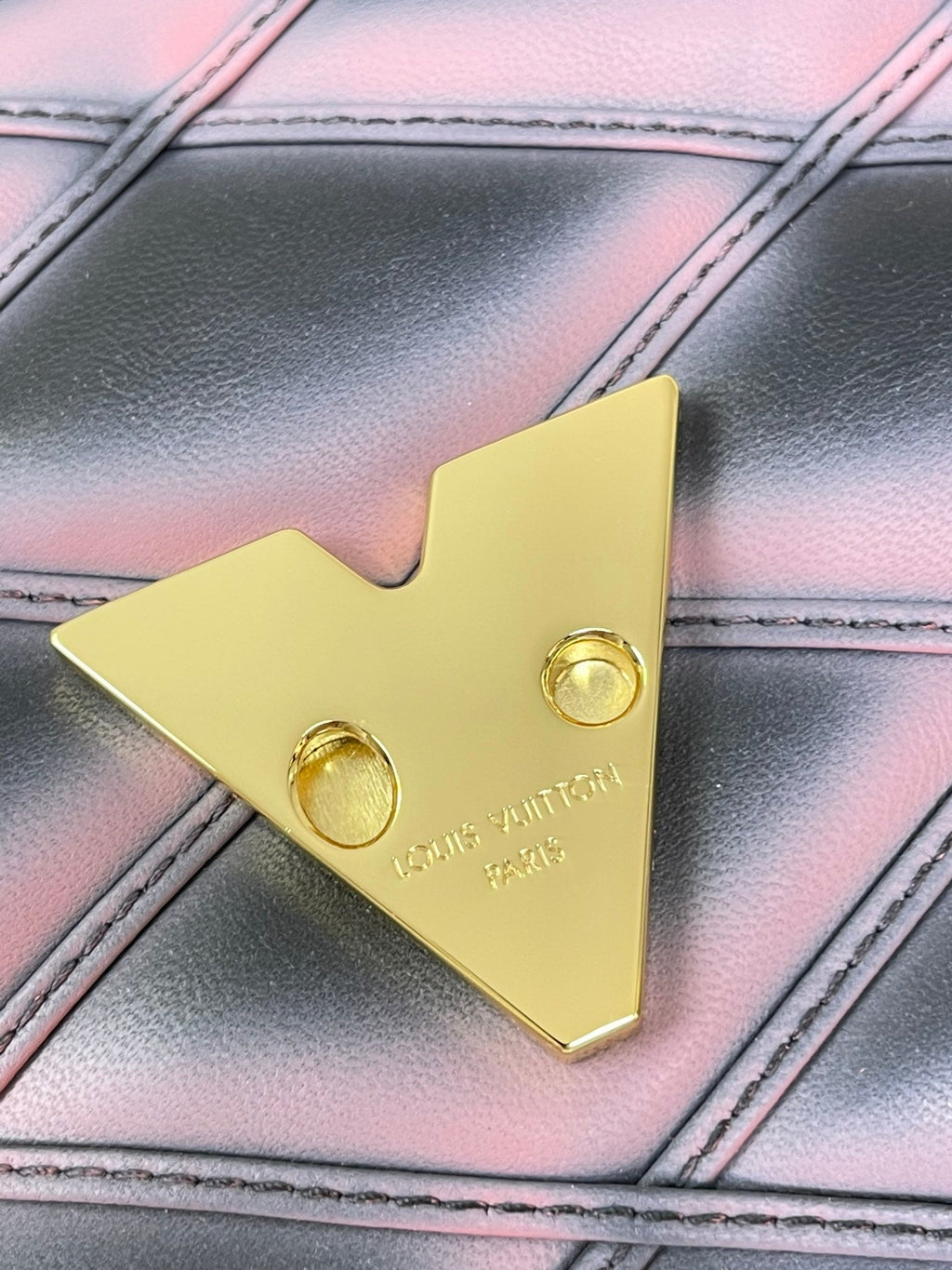 LOUIS VUITTON GO-14 MM 23 BLACK PINK
