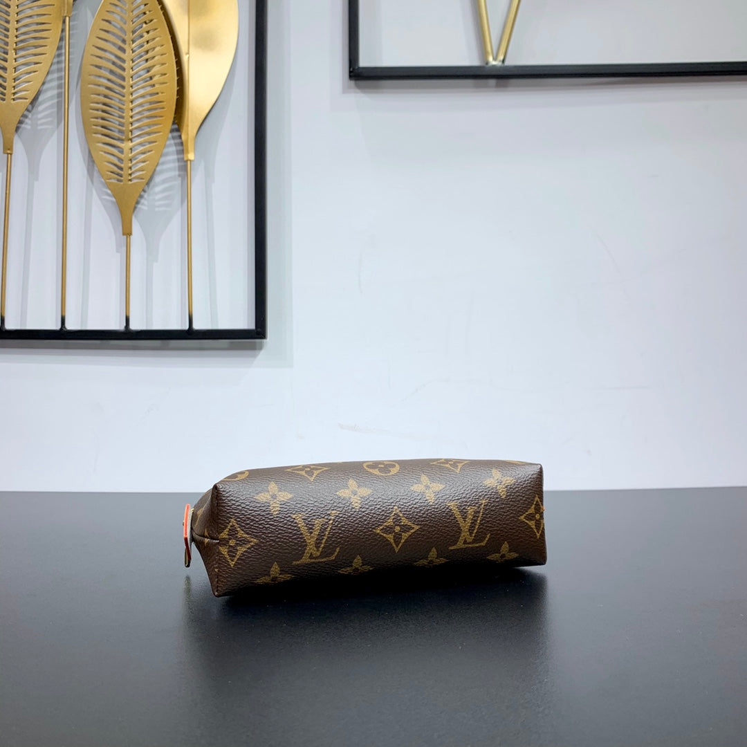 LOUIS VUITTON POCHETTE COSMÉTIQUE PM 19 IN BROWN MONOGRAM CANVAS
