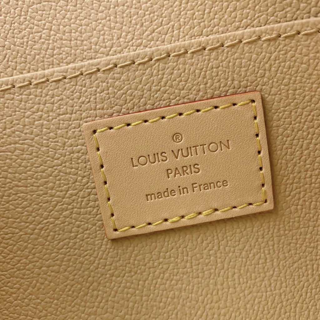 LOUIS VUITTON POCHETTE COSMÉTIQUE PM 19 IN BROWN MONOGRAM CANVAS