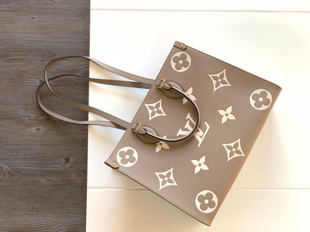 LOUIS VUITTON ONTHEGO GM 41 GREY WHITE