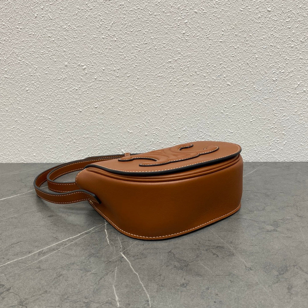 CELINE FOLCO CUIR TRIOMPHE 18 IN RED BROWN CALFSKIN
