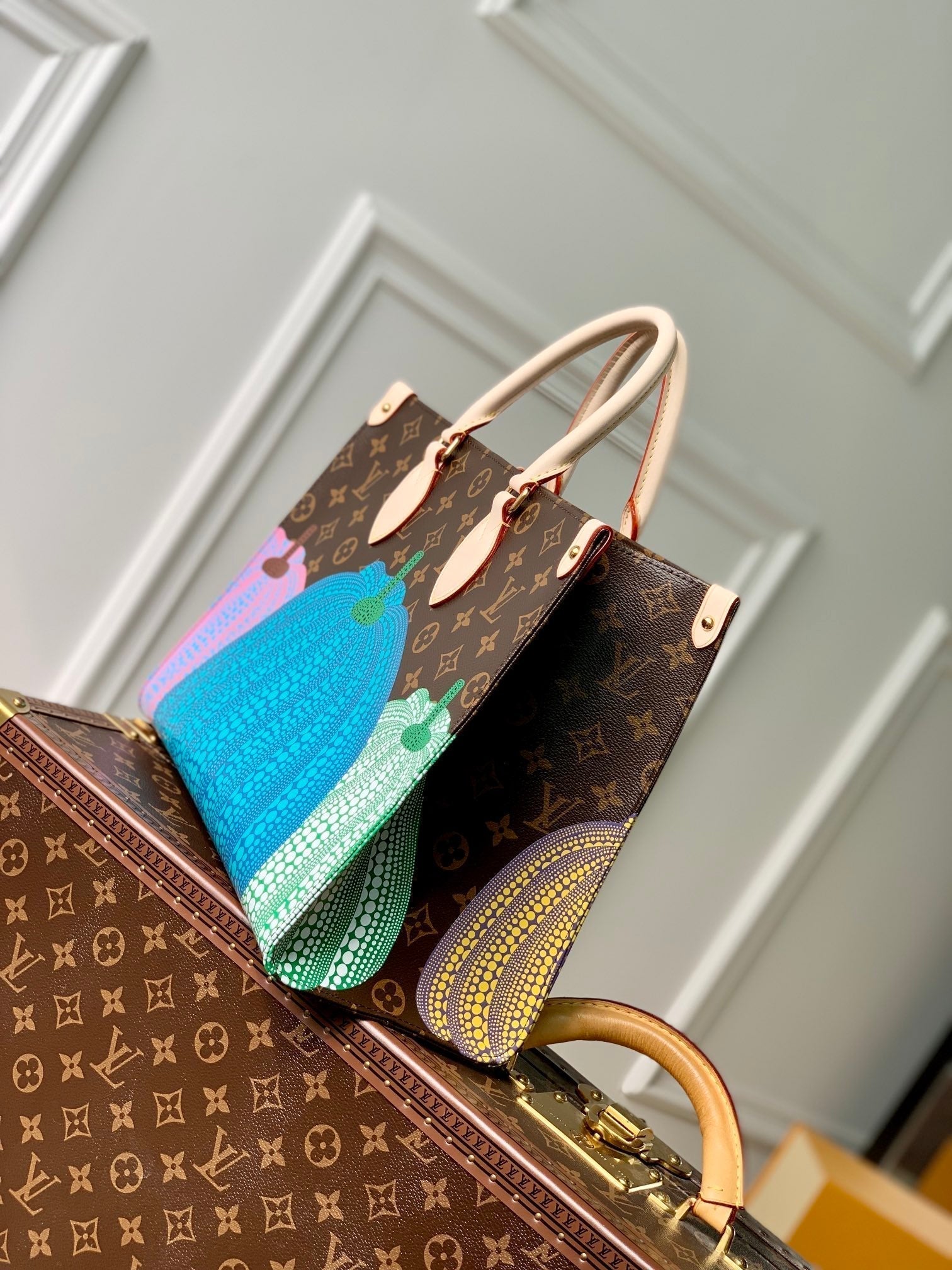 LOUIS VUITTON LV x YK ONTHEGO 35 IN BROWN MONOGRAM COATED CANVAS AND CALFSKIN PUMPKIN PATTERN