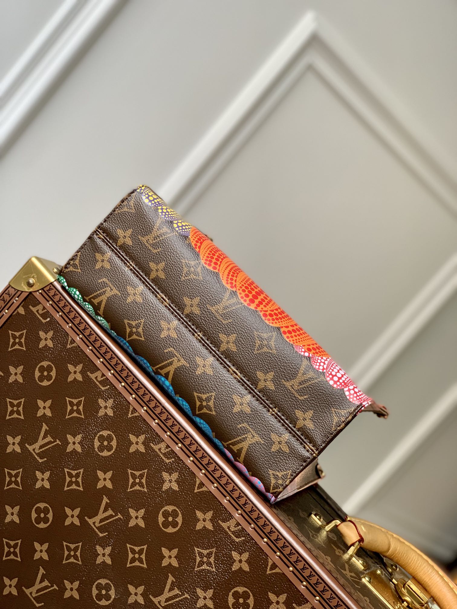 LOUIS VUITTON LV x YK ONTHEGO 25 IN BROWN MONOGRAM COATED CANVAS AND CALFSKIN PUMPKIN PATTERN