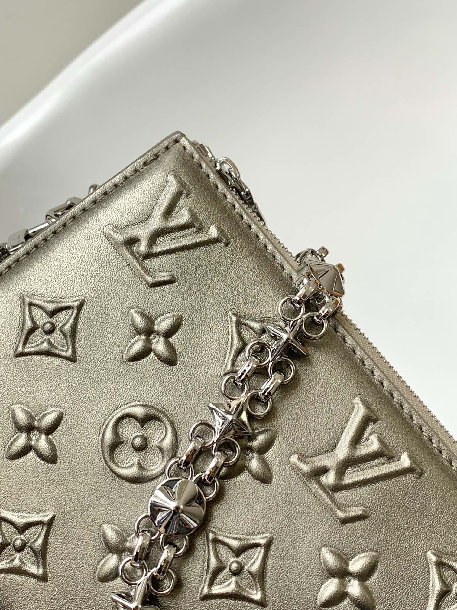 LOUIS VUITTON LV 25S LEXINGTON PREMIUM ORIGINAL HANDBAG 21 IN BEIGE GRAY MOONOGRAM CALFSKIN SHIMMERING METALLIC GOLD