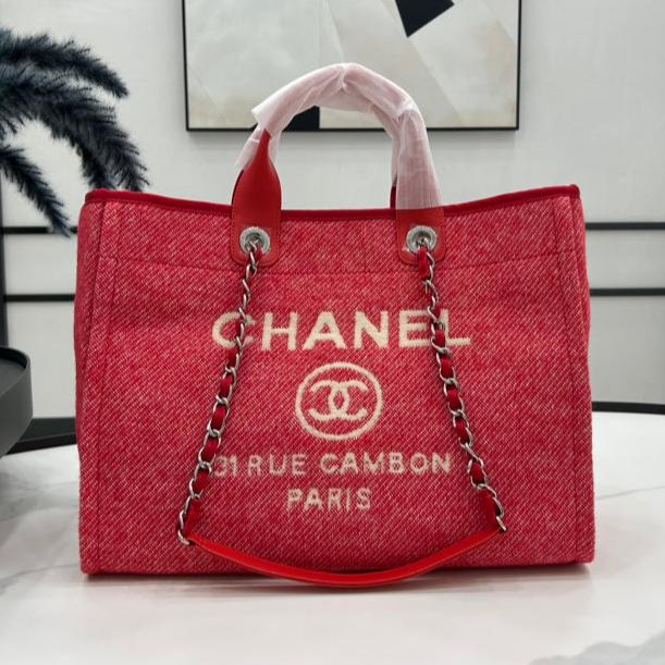 CHANEL DEAUVILLE LARGE 38 TOTE BAG IN CHERRY RED CANVAS WITH WHITE LOGO