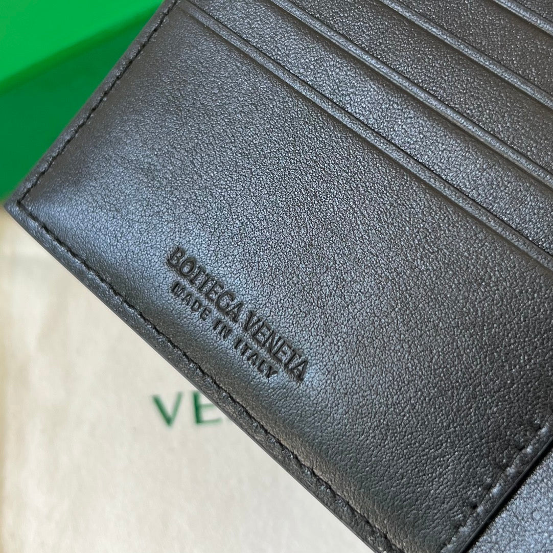 BOTTEGA VENETA INTRECCIATO PICCOLO 11 BLACK CALFSKIN WALLET