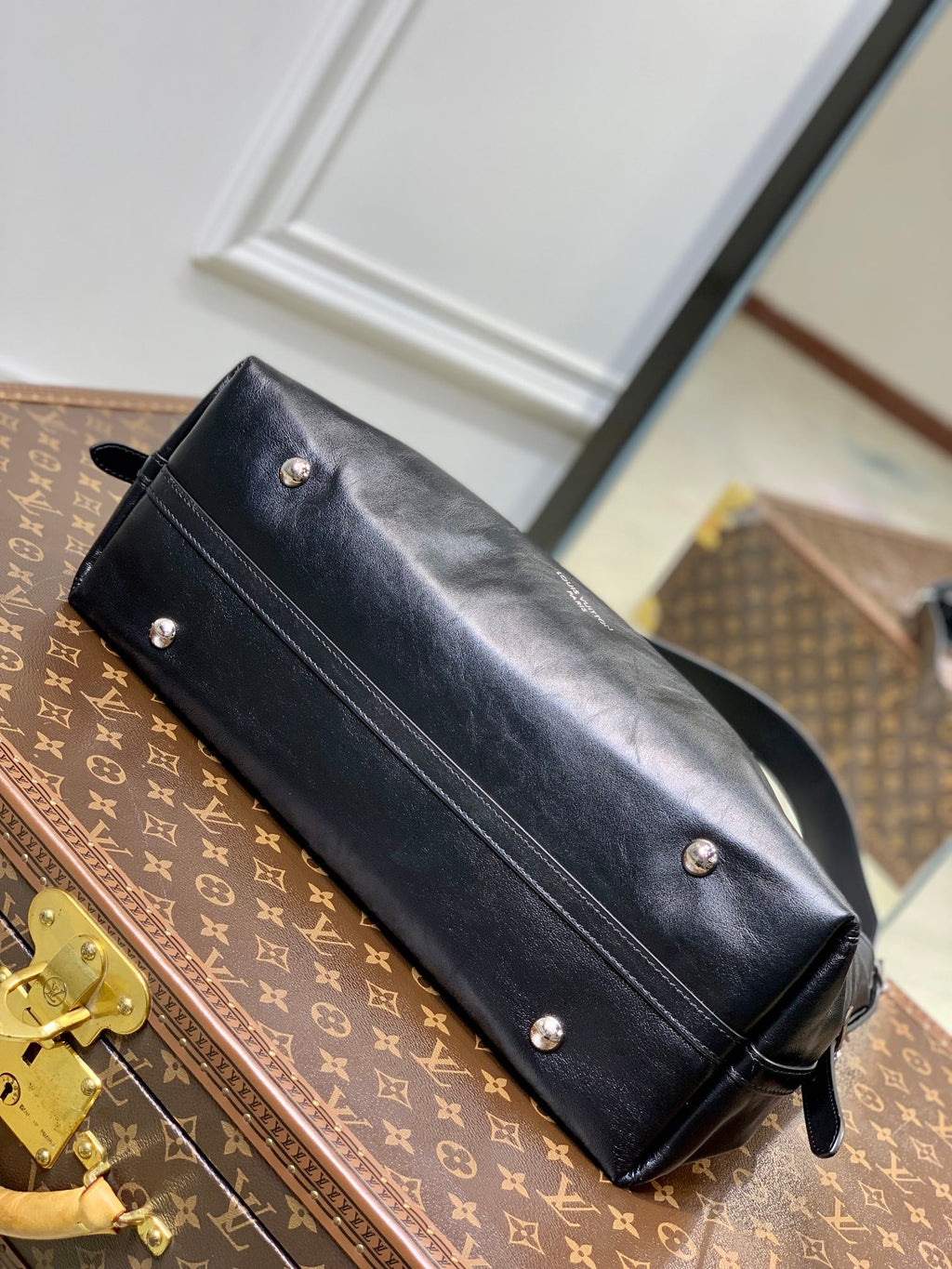 LOUIS VUITTON CARRYALL DARK 39 IN BLACK LAMBSKIN BROWN MONOGRAM TAG