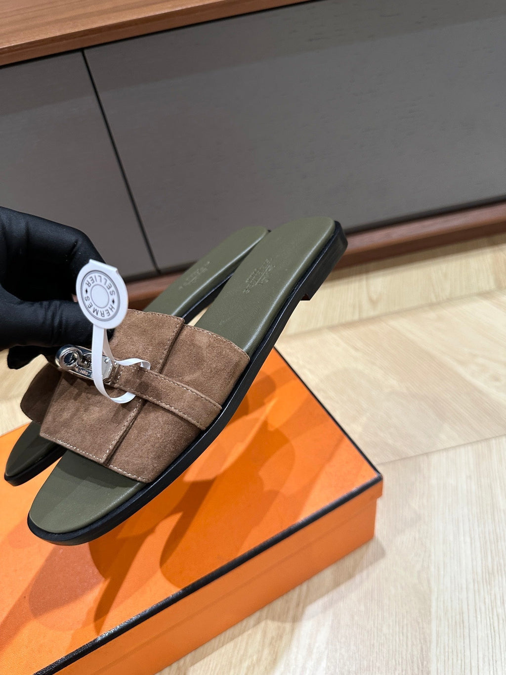 HERMES GABRIEL SANDAL LIGHT BROWN SUEDE
