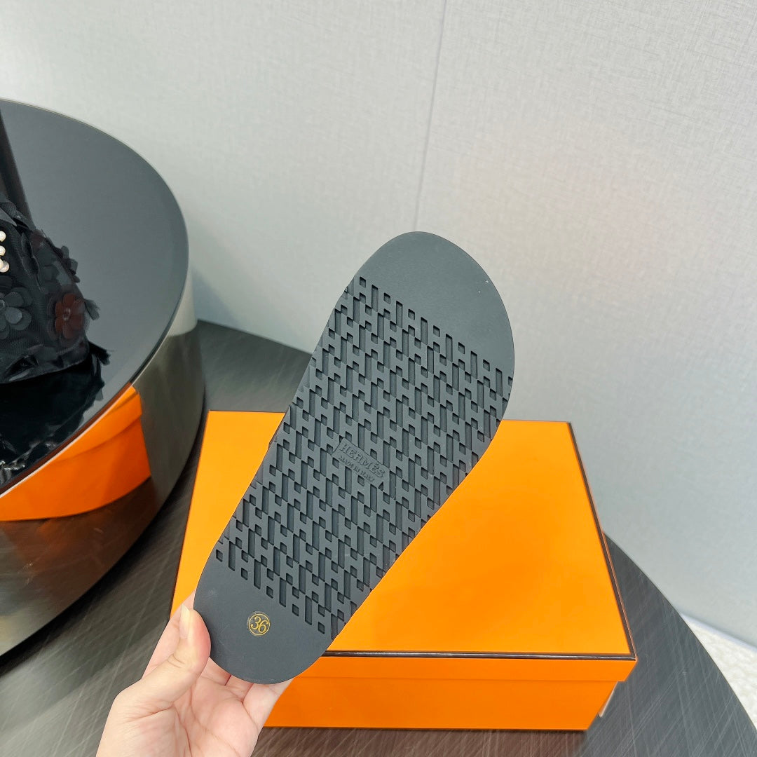 HERMES CHYPRE SANDAL BLACK CALFSKIN SPECIAL