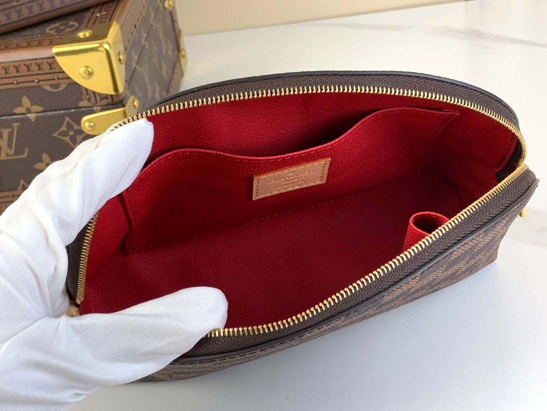 LOUIS VUITTON COSMETIC POUCH 22 IN BROWN DAMIER EBENE CANVAS