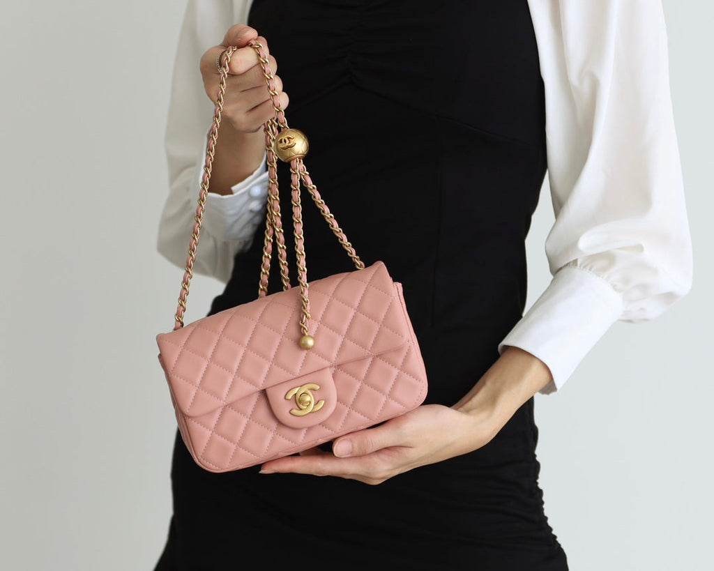 CHANEL FLAP BAG 20CM BABY PINK LAMBSKIN GOLD HARDWARE