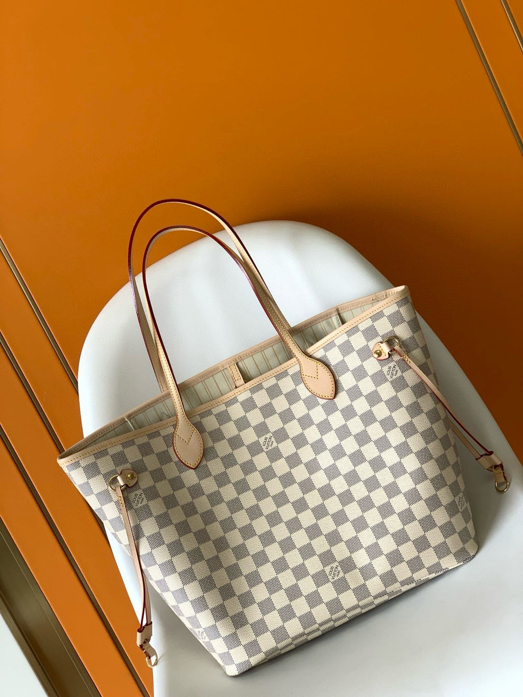 LOUIS VUITTON NEVERFULL MM 32 GREY CREAM DAMIER AZUR INSIDE COLOUR 1