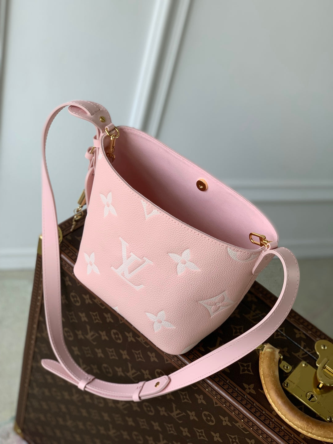 LOUIS VUITTON ALL IN BB BAG 18 IN QUARTZ PINK AND BEIGE EMBOSSED COWHIDE