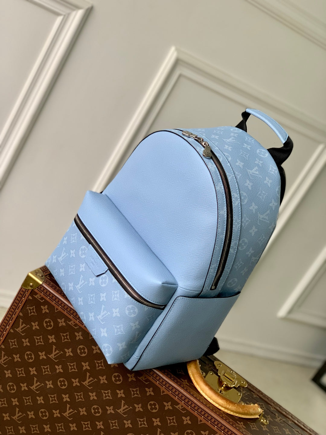 LOUIS VUITTON DISCOVERY SLIM BACKPACK 38 BLUE MONOGRAM COATED CANVAS AND CALFSKIN