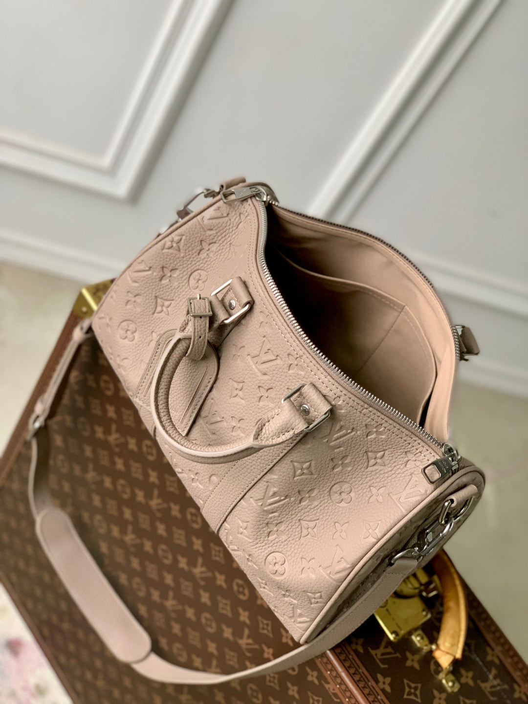 LOUIS VUITTON KEEPALL BANDOULIÈRE 34 BAG IN LIGHT BROWN MONOGRAM TAURILLON CALFSKIN