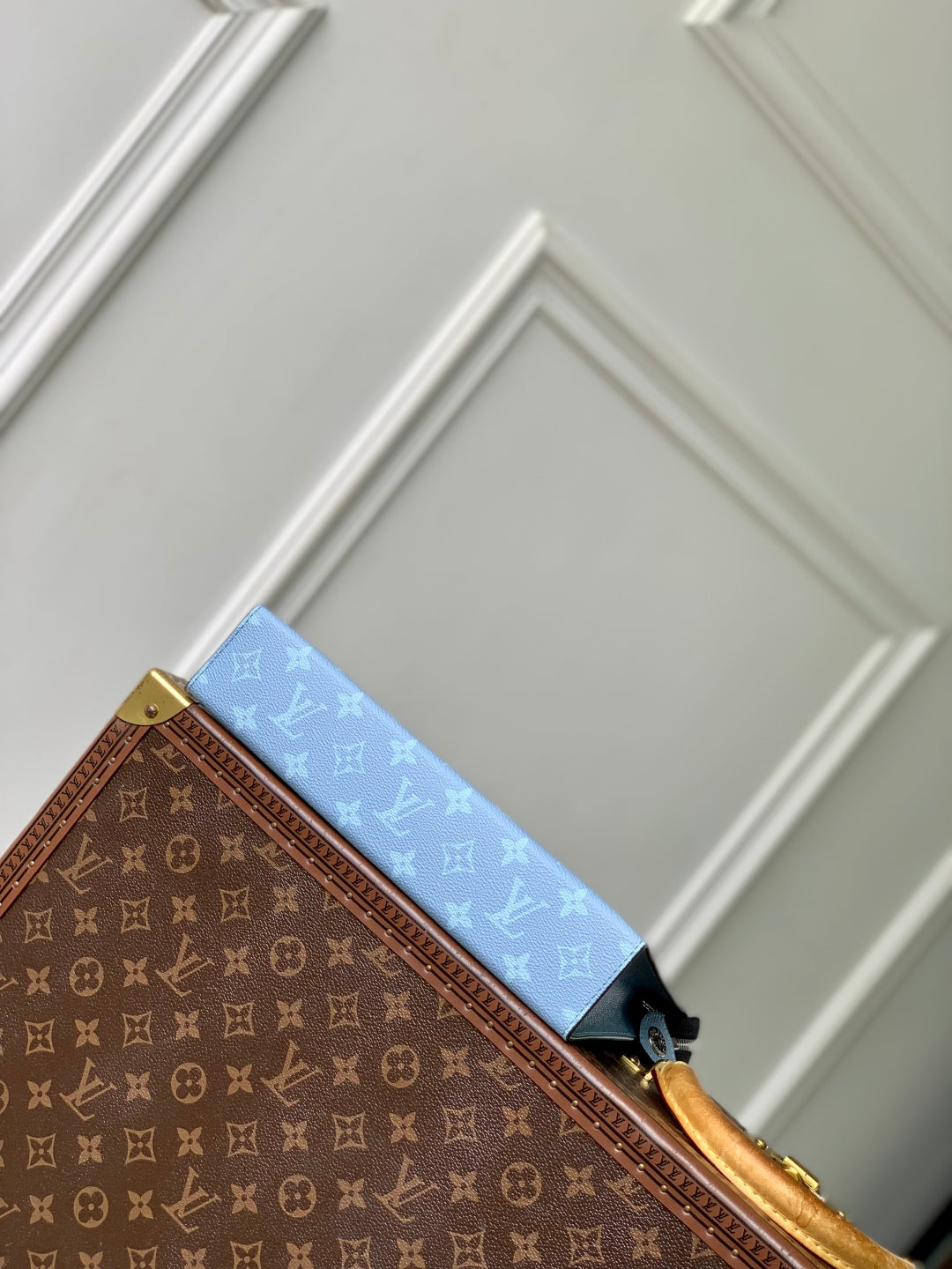 LOUIS VUITTON POCHETTE VOYAGE 26 IN LIGHT BLUE MONOGRAM ECLIPSE CALFSKIN