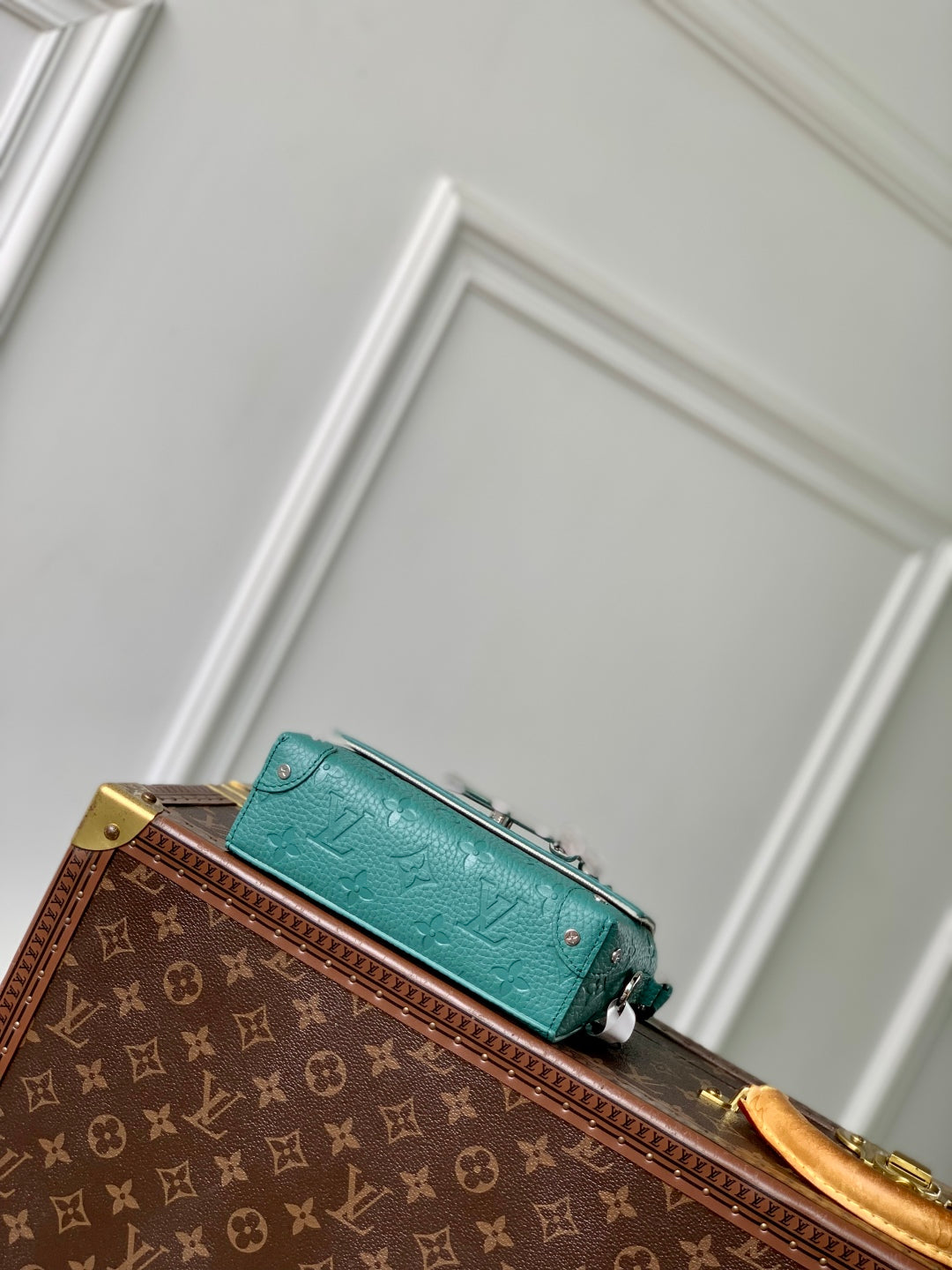 LOUIS VUITTON STEAMER WEARABLE WALLET 18 IN TEAL GREEN MONOGRAM TAURILLON CALFSKIN