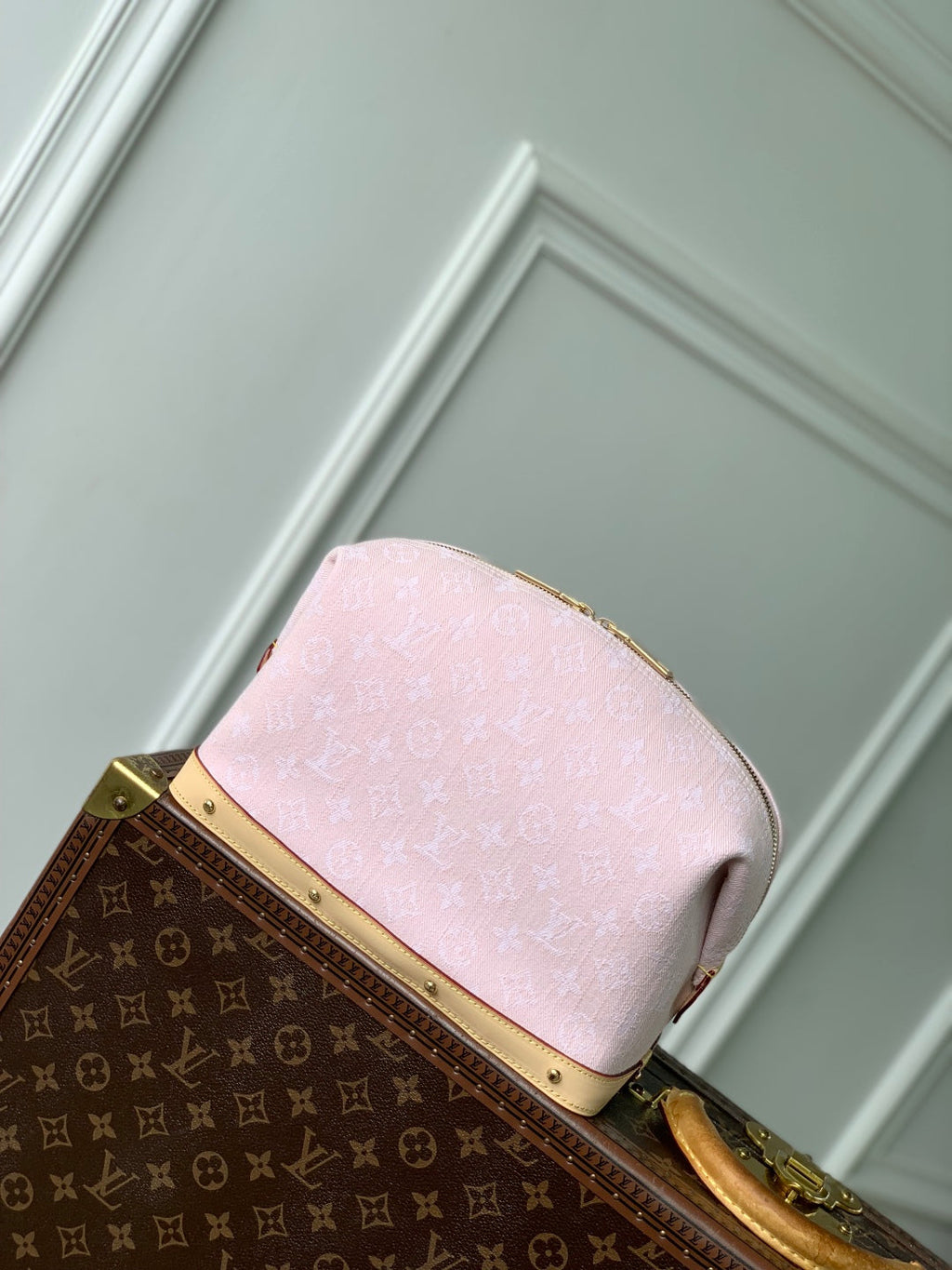LOUIS VUITTON COSMETIC POUCH 27 IN PINK MONOGRAM DENIM GOLD HARDWARE