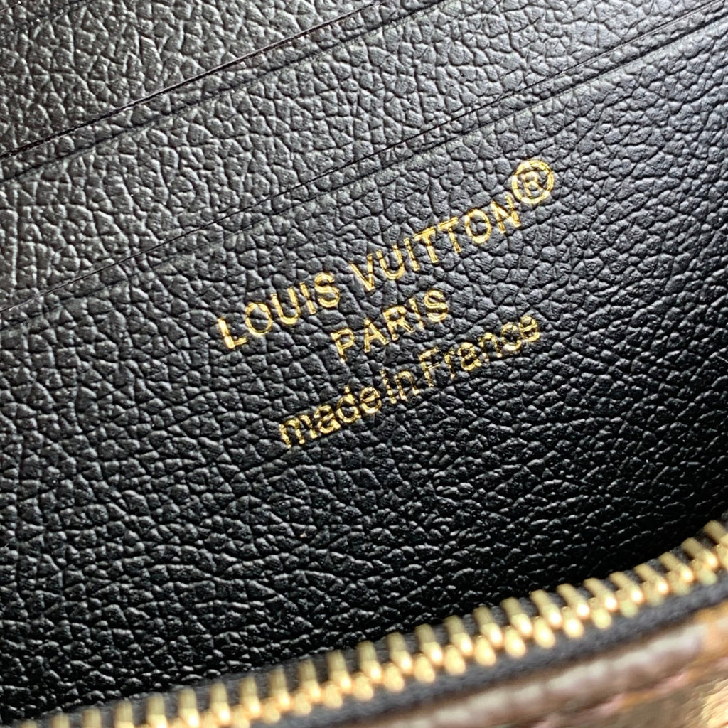 LOUIS VUITTON WALLET ON CHAIN IVY 23 IN BROWN MONOGRAM REVERSE CANVAS