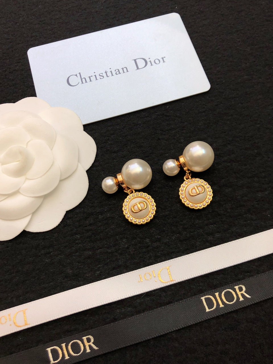 18K Dior Pearls Earrings