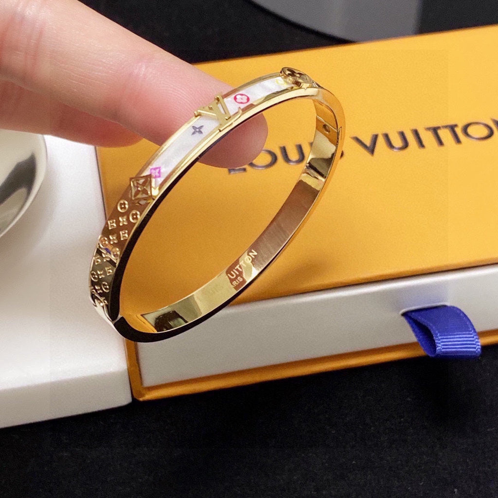 18K Louis Vuitton Idylle Blossom Pink Bracelet