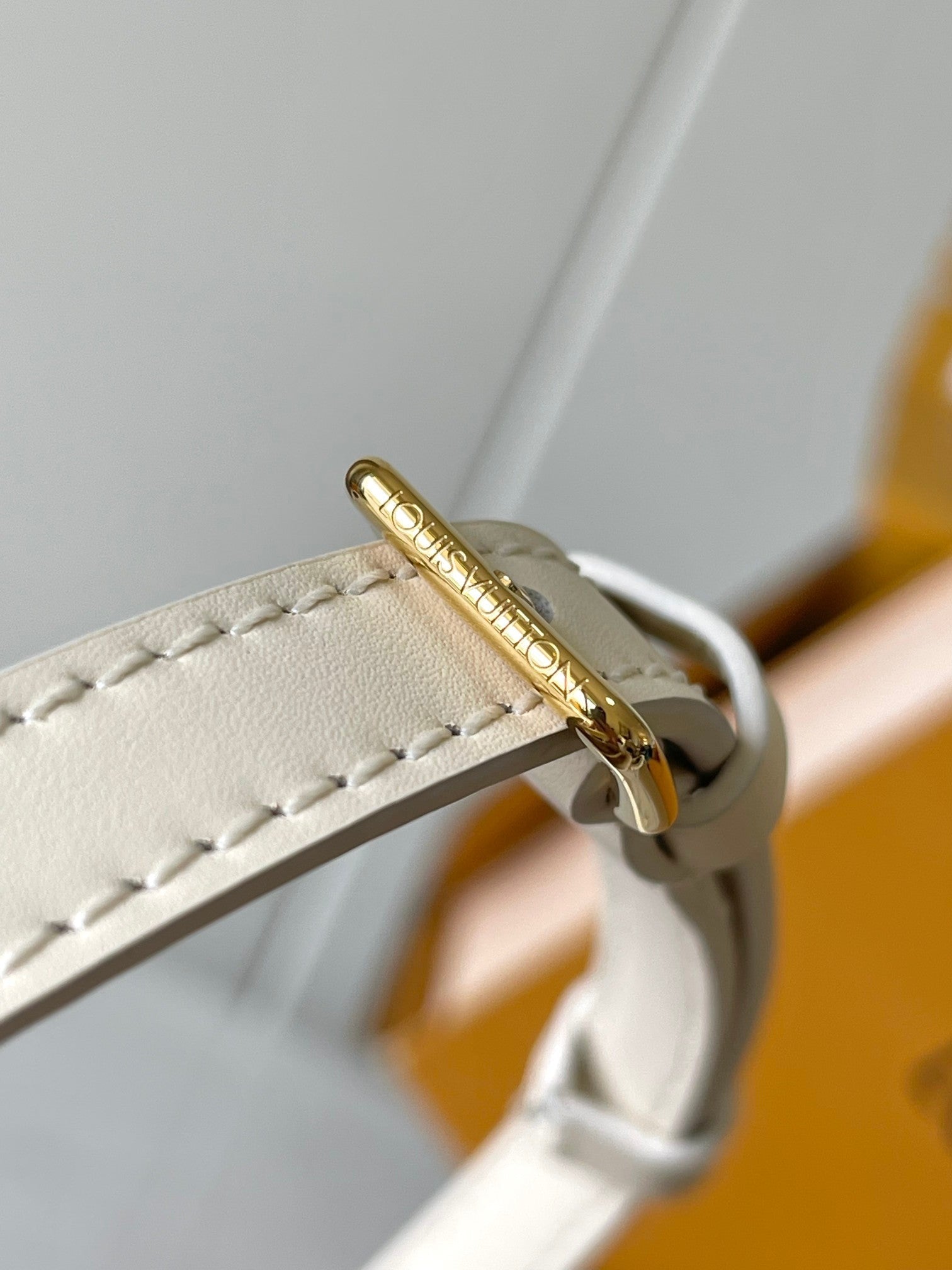 LOUIS VUITTON BABYLONE TOTE 31 IN WHITE MONOGRAM EMPREINTE LEATHER