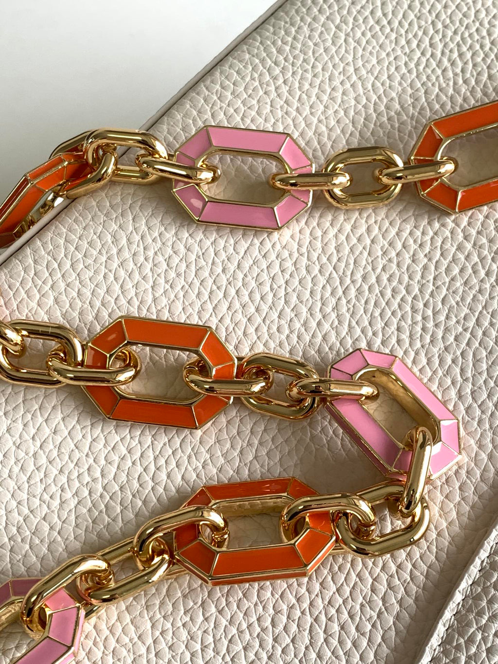LOUIS VUITTON CAPUCINES BB 27 IN PEARL WHITE TAURILLON GOLD HARDWARE