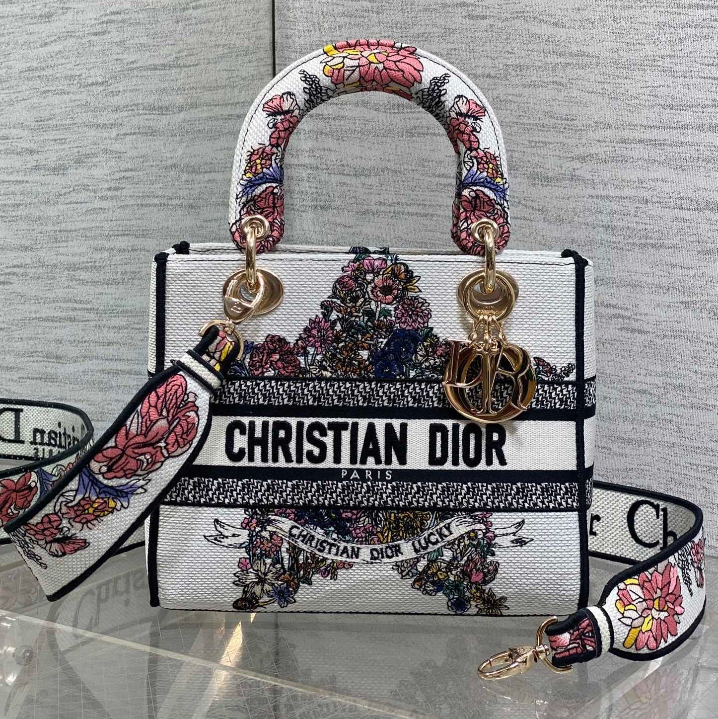 DIOR 25S SMALL LADY D-LITE BAG 24 IN WHITE RED  STAR EMBROIDERY