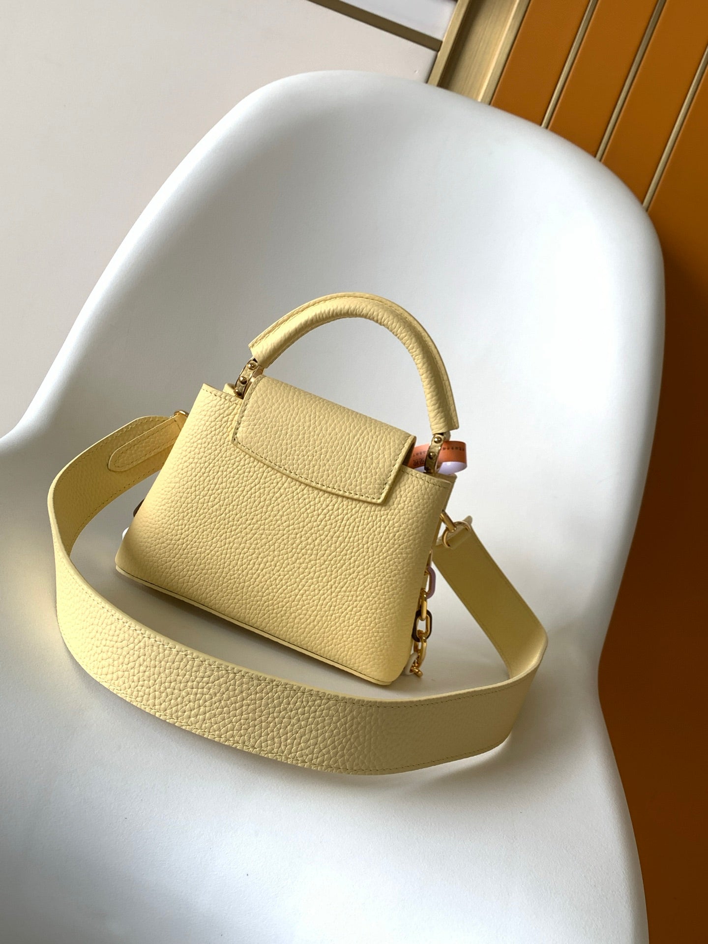 LOUIS VUITTON LV 25S CAPUCINES BAG 21 IN YELLOW CALFSKIN GOLD HARDWARE