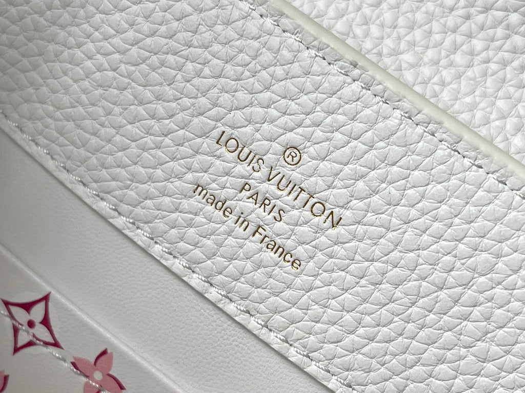 LOUIS VUITTON CAPUCINES BB 27 IN WHITE TAURILLON GOLD HARDWARE