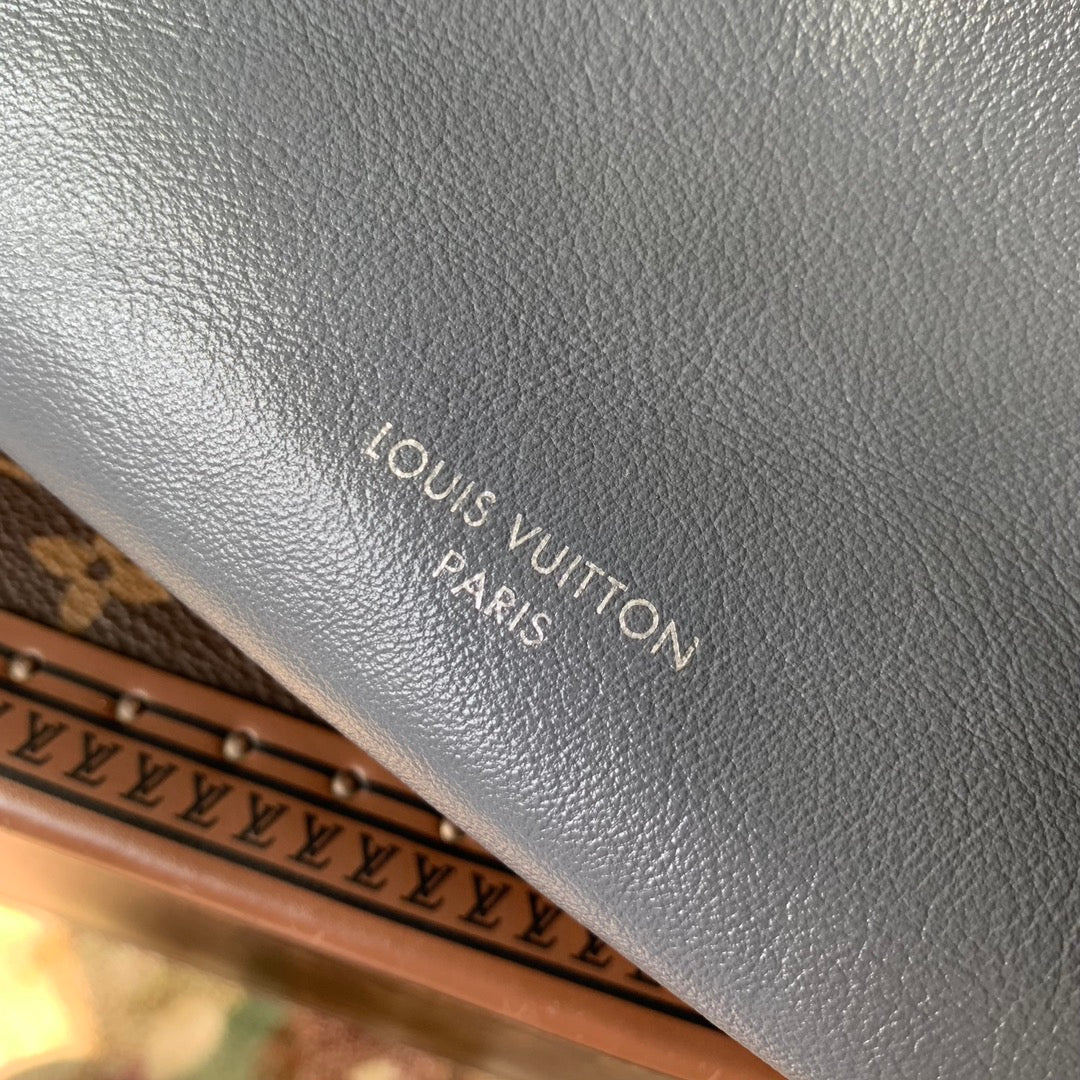 LOUIS VUITTON CARRYALL CARGO VIBE PM 33.5 IN GREY LAMBSKIN BROWN MONOGRAM TAG