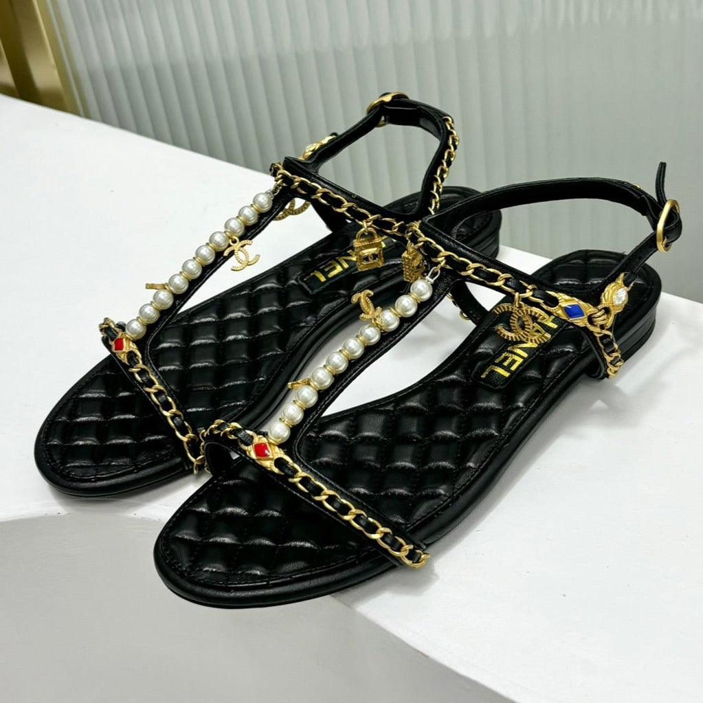 CHANEL SANDALS PEARL CHAIN IN BLACK COWHIDE