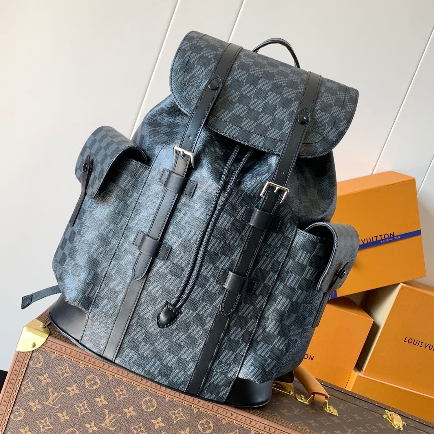 LOUIS VUITTON CHRISTOPHER MM BACKPACK 47 IN BLACK DAMIER GRAPHITE CANVAS