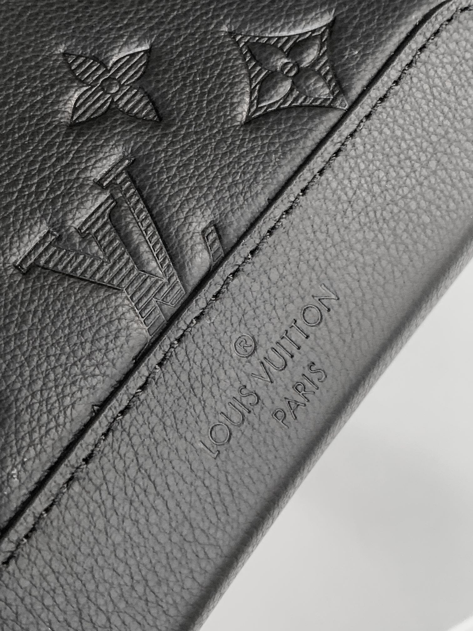 LOUIS VUITTON DUO CROSSBAG BAG 42 IN BLACK EMBOSSED CALFSKIN