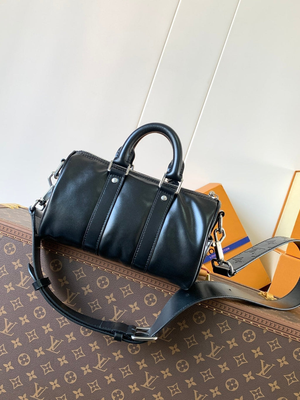 LOUIS VUITTON LV 25S KEEPALL CARGO BANDOULIÈRE 25 IN BLACK CALFSKIN SILVER HARDWARE