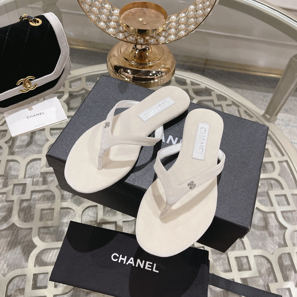 CHANEL Double  Flip Flop Thongs White Sheepskin