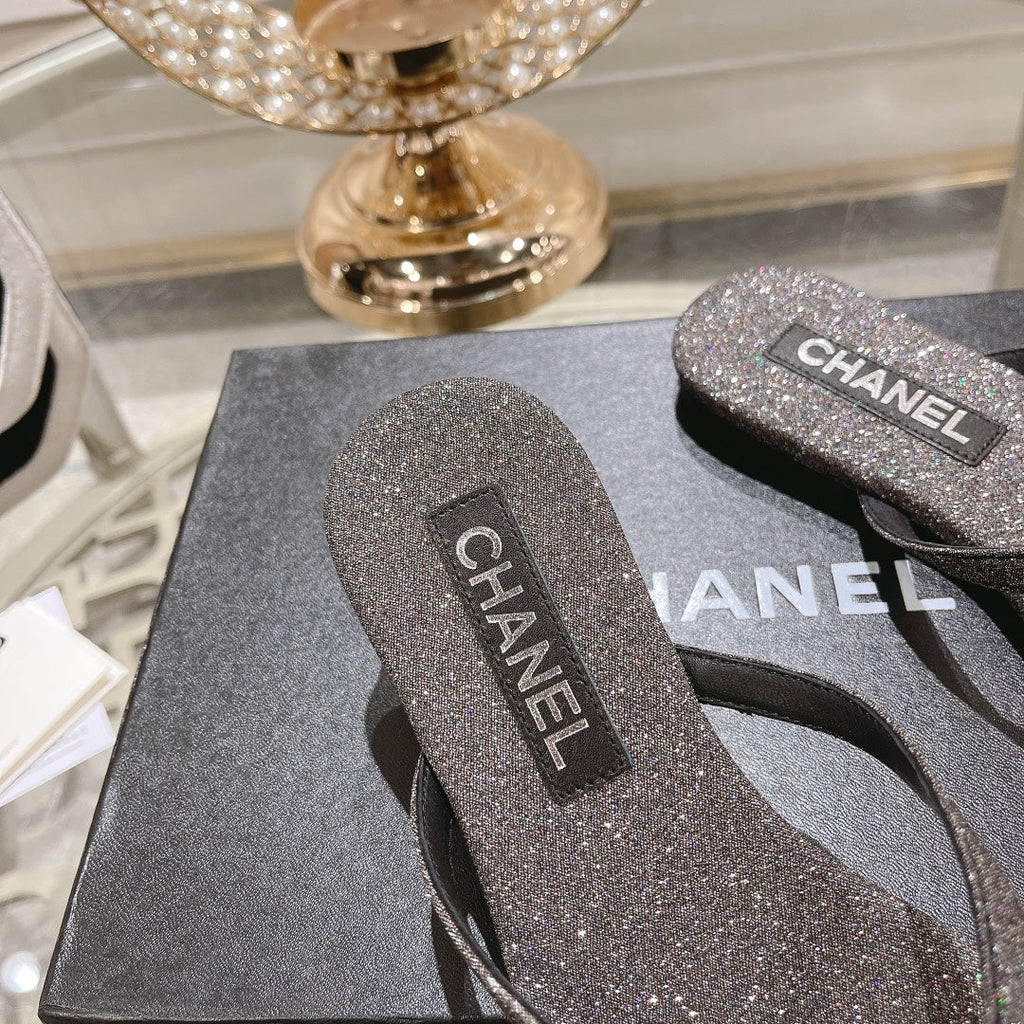 CHANEL Double  Rhinestone Flip  Flop Thongs Dark Gray Sheepskin