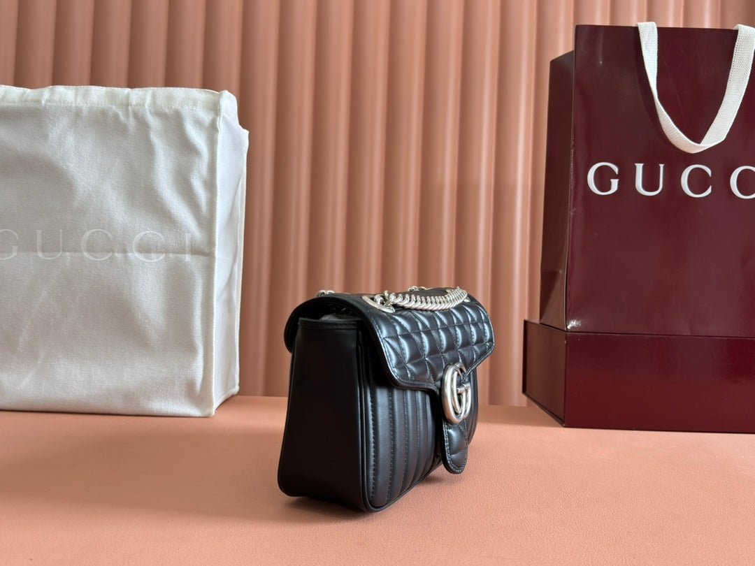 GUCCI MARMONT SMALL SHOULDER BAG 26 IN BLACK LAMBSKIN