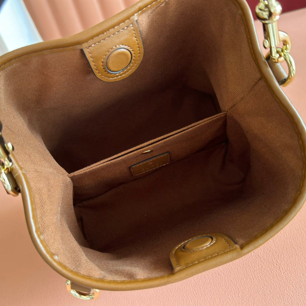GUCCI 26S HAND BAG 19 IN BROWN CALFSKIN WITH MONOGRAM PATTERN
