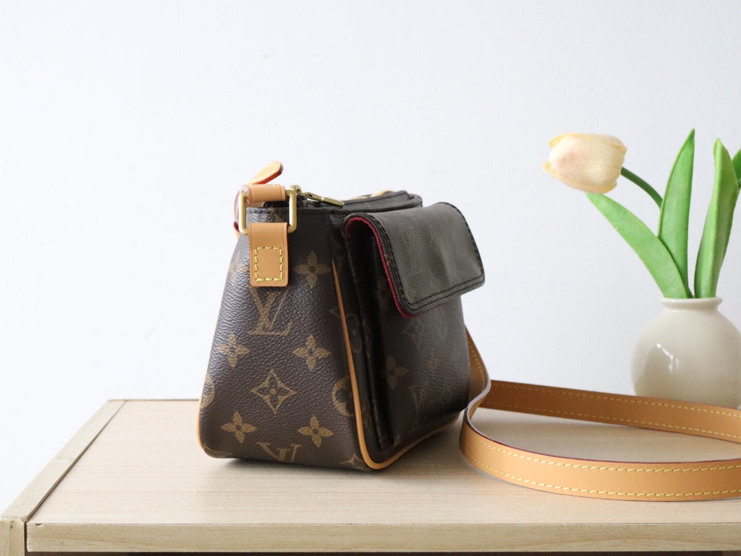 LOUIS VUITTON LV 25S SHOULDER BAG 19 IN BROWN MONOGRAM CALFSKIN GOLD HARDWARE