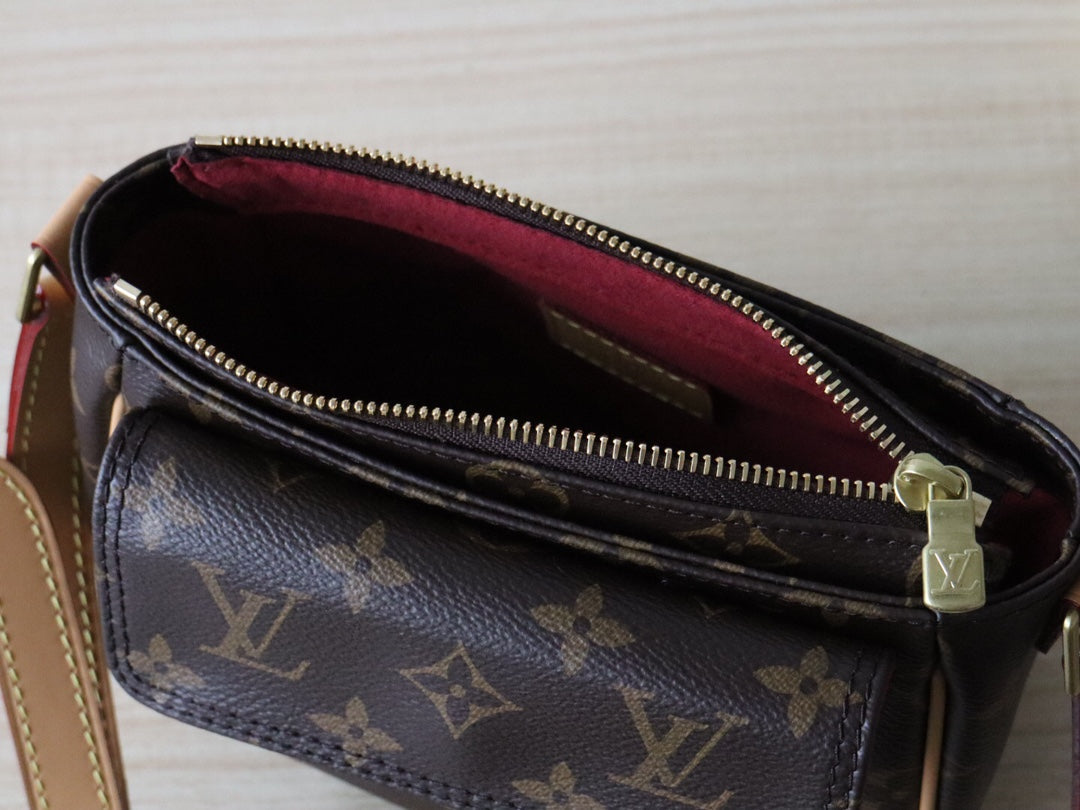 LOUIS VUITTON LV 25S SHOULDER BAG 19 IN BROWN MONOGRAM CALFSKIN GOLD HARDWARE