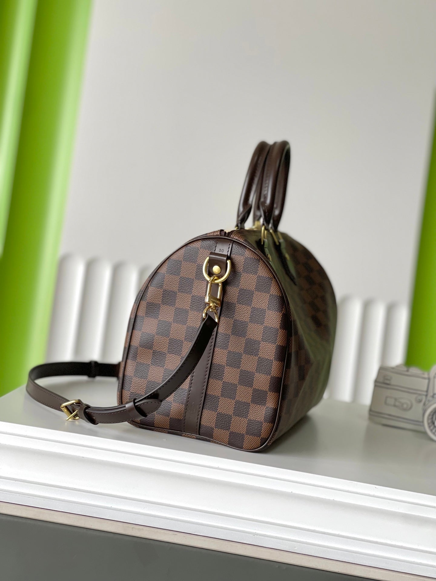 LOUIS VUITTON SPEEDY BANDOLIÈRE 30 IN DARK BROWN DAMIER EBENE CANVAS GOLD LOCK