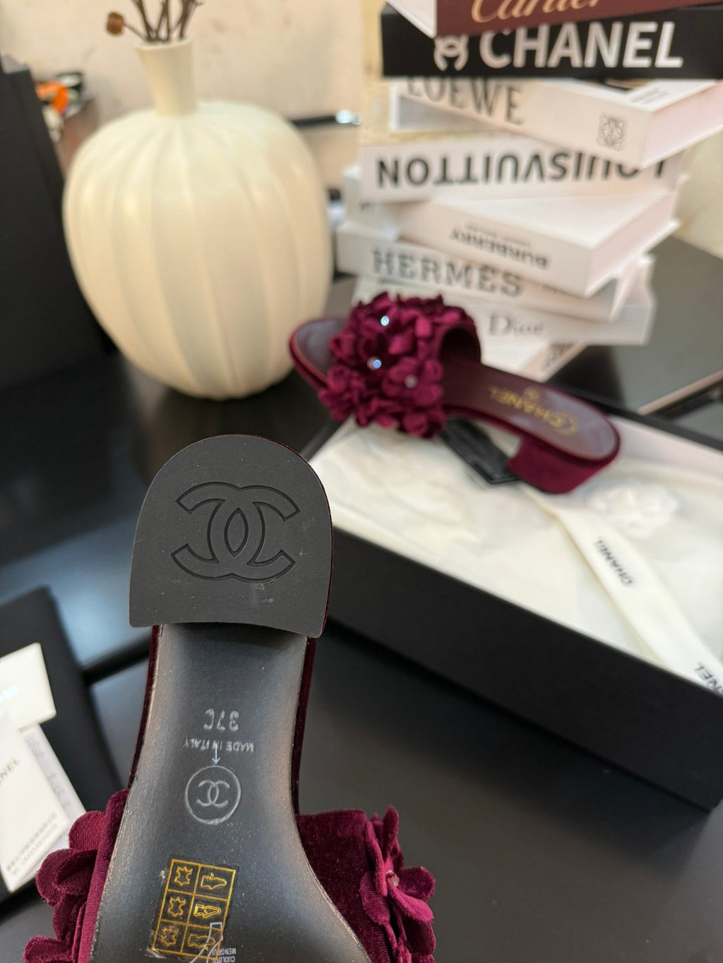 CHANEL MID HEEL 45 MM MULE IN PLUM PURPLE VELVET