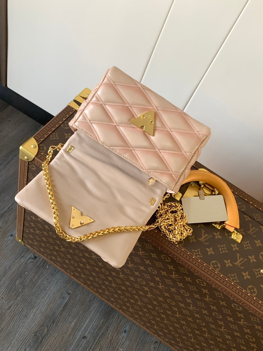 LOUIS VUITTON LV 25S GO-14 MM 23 IN LIGHT PINK QUILTED LAMBSKIN GOLD HARDWARE