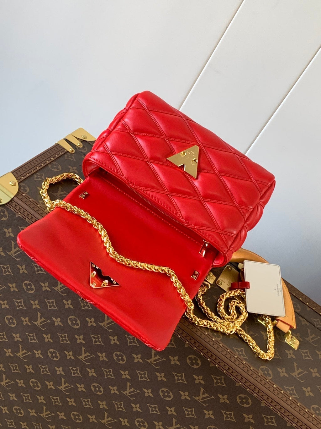 LOUIS VUITTON LV 25S GO-14 MM 23 IN CRIMSON RED QUILTED LAMBSKIN GOLD HARDWARE