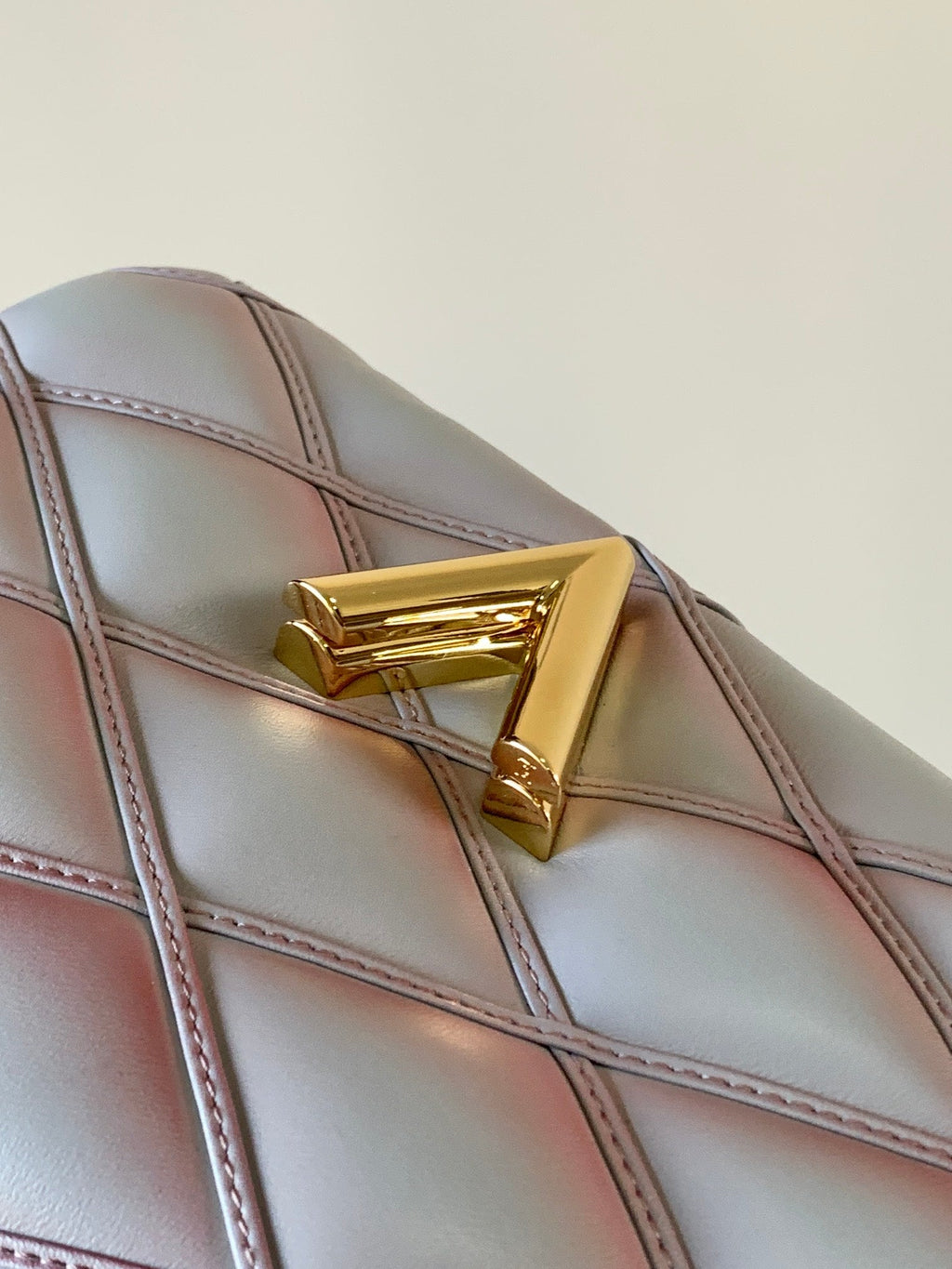 LOUIS VUITTON LV 25S GO-14 MM 23 IN LAVENDER GRAY QUILTED LAMBSKIN GOLD HARDWARE